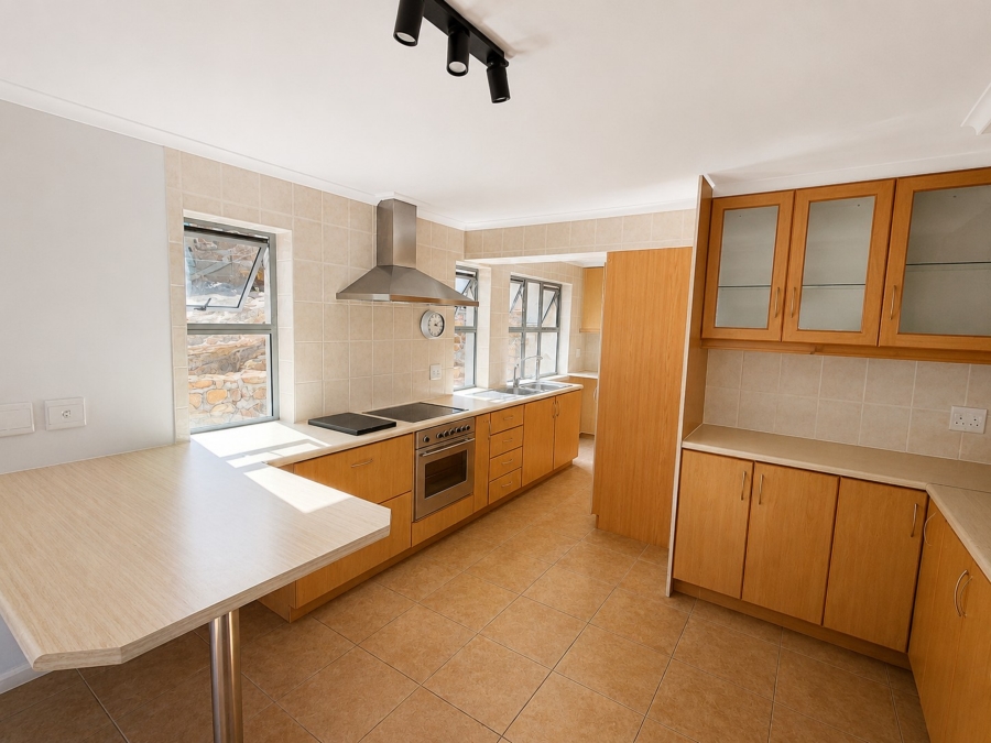 4 Bedroom Property for Sale in Glen Ridge Western Cape